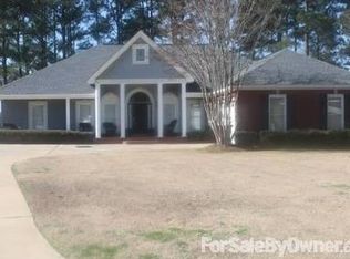 1207 Snow Hinton Dr, Tuscaloosa, AL 35405