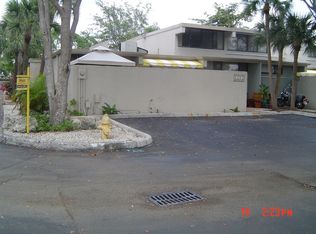 6391 Cotton Tail Rd, Miami Lakes, FL 33014