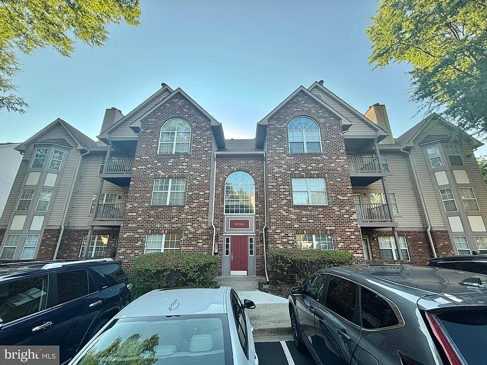 9704 Lake Pointe Ct