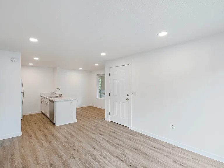 Glen Ridge | Interior