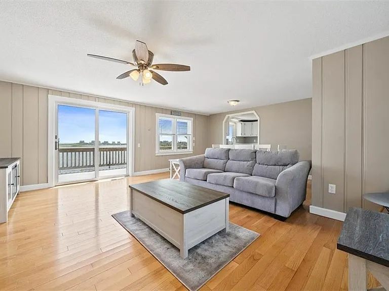 277 Prospect Rd — Photo 3