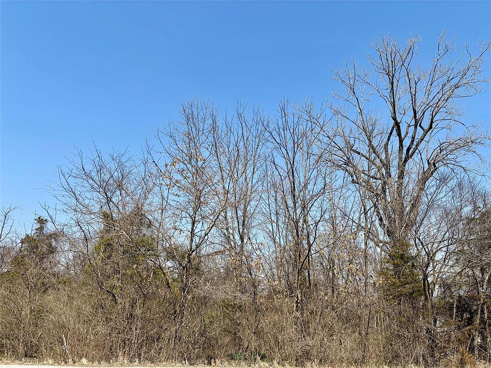 2nd image of 3025 Highway 100