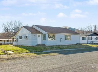 1830 Columbia St, Pomeroy, WA 99347