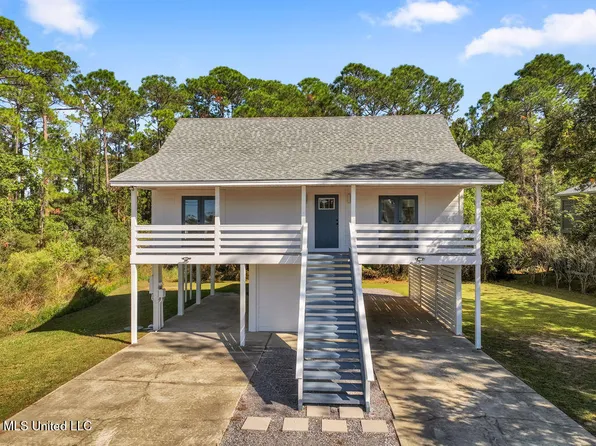 108 Ironwood Cv, Pass Christian, MS 39571