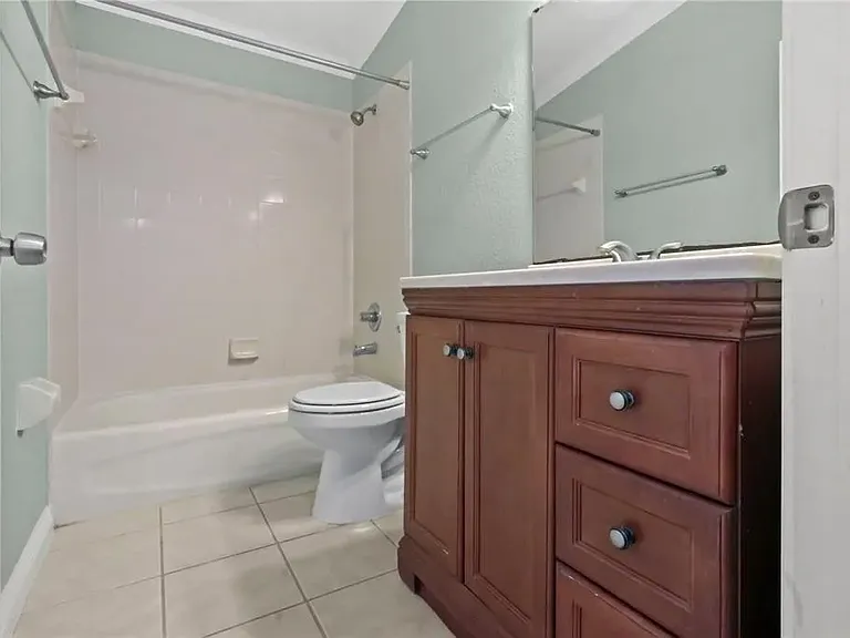 5016 Bridgeway Ln — Photo 12