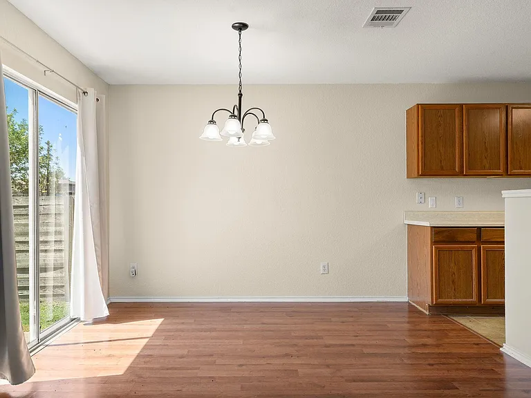 5525 Victory Gallop Dr — Photo 8