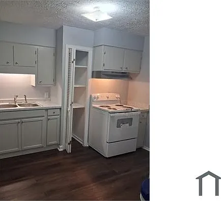 3833 Warner Ave — Photo 2