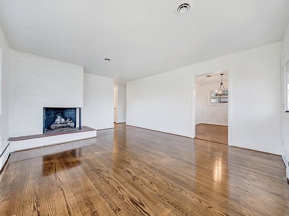4th image of 3002 Orander Dr