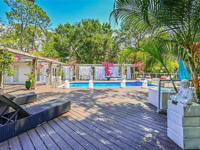 5940 English Oaks Ln — Photo 4