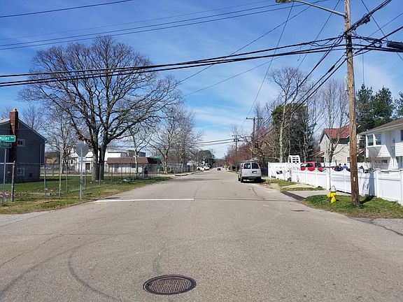 5th image of 84 Schleigel Blvd