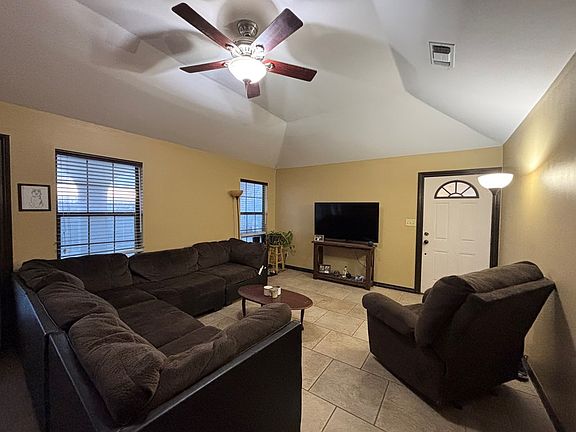 4th image of 100 Shadow Mountain Dr