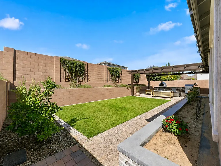 7228 W Tombstone Trl — Photo 38