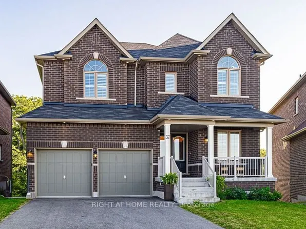 37 Muirfield Dr, Barrie, ON L4N 6J9