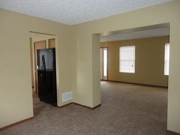 5th image of 5631 Forest Glen Dr
