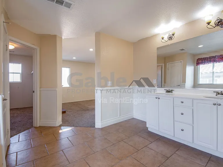 37400 Queen Anne Pl — Photo 11