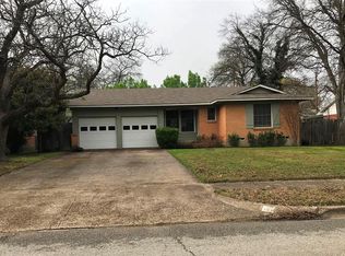 402 Vernet St, Richardson, TX 75080