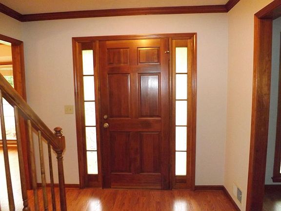 4th image of 2309 Milstead Cir NE
