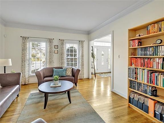 5th image of 5836 Ascot Glen Dr