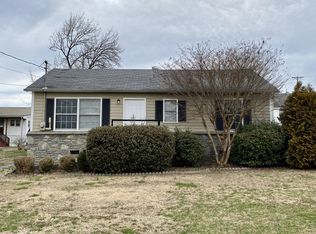 1503 Lawndale St, Fayetteville, TN 37334