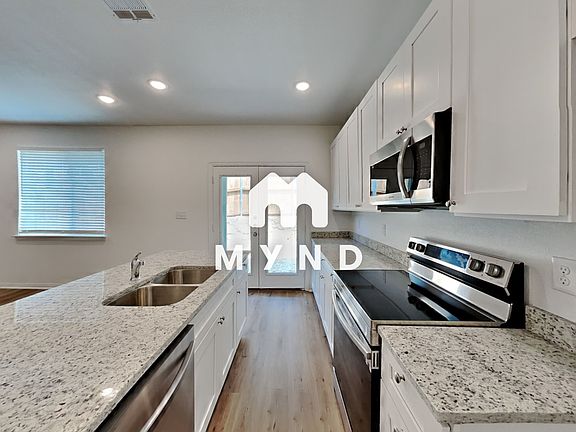 4th image of 1101 Boxwood Ln