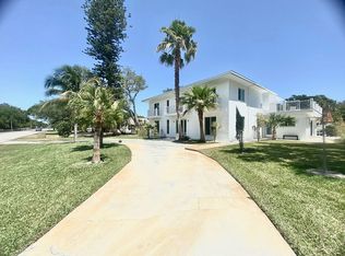 501 Gardenia Ln, Vero Beach, FL 32963