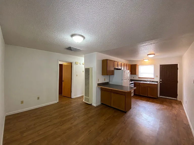 2601 Pecan Dr #C — Photo 2