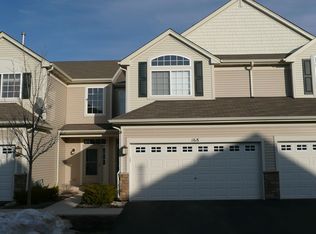 168 Durango Dr, Gilberts, IL 60136