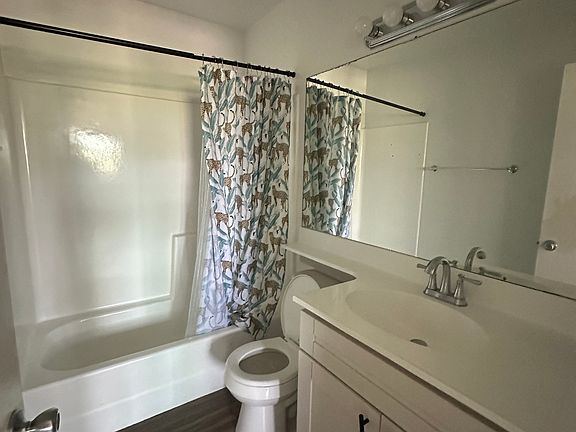 4th image of 4950 68th St APT I