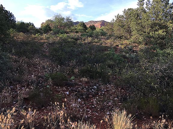 3rd image of 86 Pinon Woods Dr