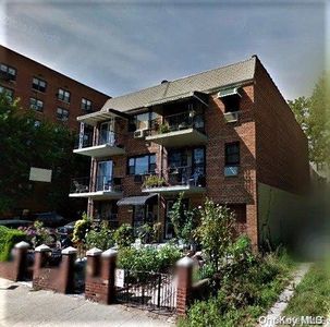 40-52 68th Street, Flushing, NY, 11377