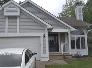 2403 NW 8th St, Blue Springs, MO 64015