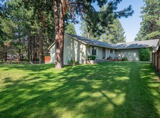 19204 River Woods Dr, Bend, OR 97702