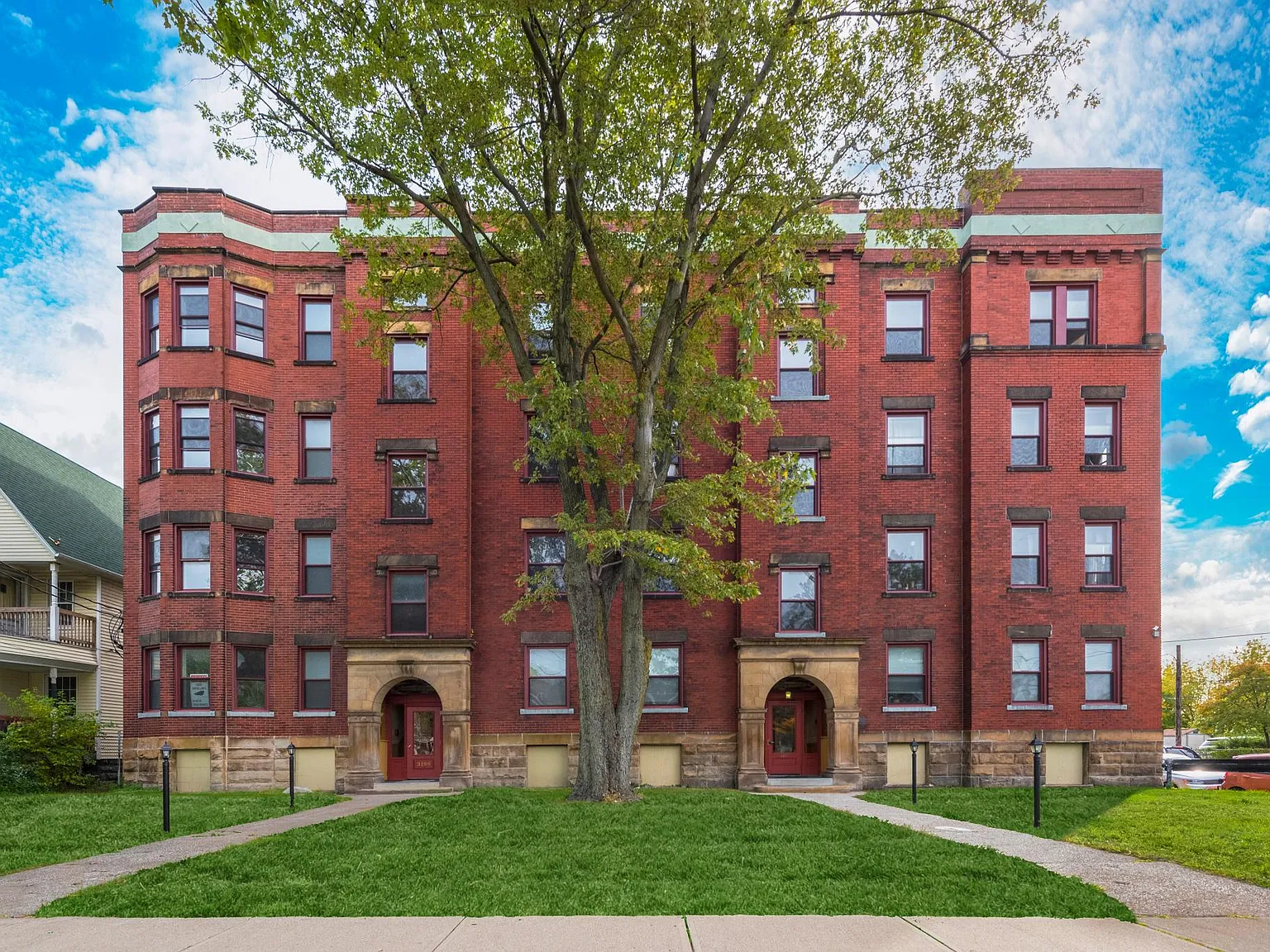 1 bed, 525 sqft, $975 — Photo 1