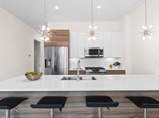Old Town Luxury Suites LLC, Chicago, IL 60610