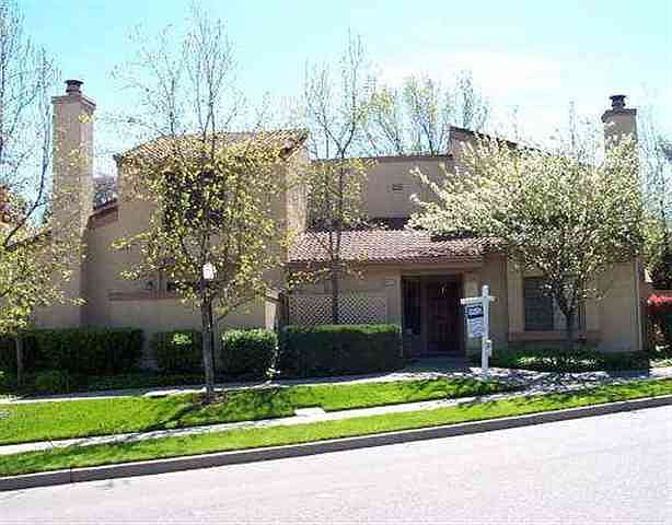 1st image of 601D Palomino Dr #D