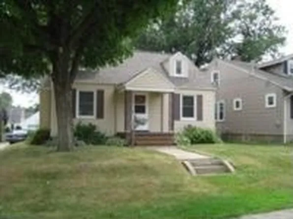 1116 27th St NE, Canton, OH 44714