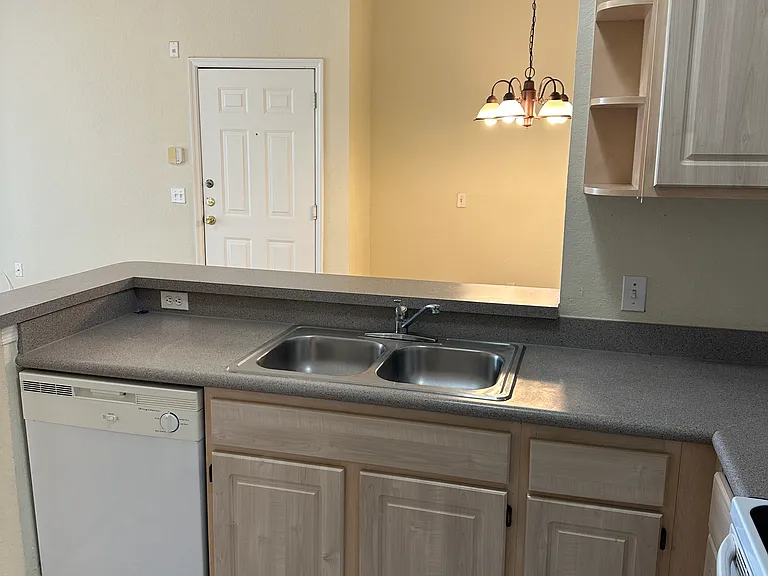 5703 Legacy Crescent Pl #304 — Photo 12