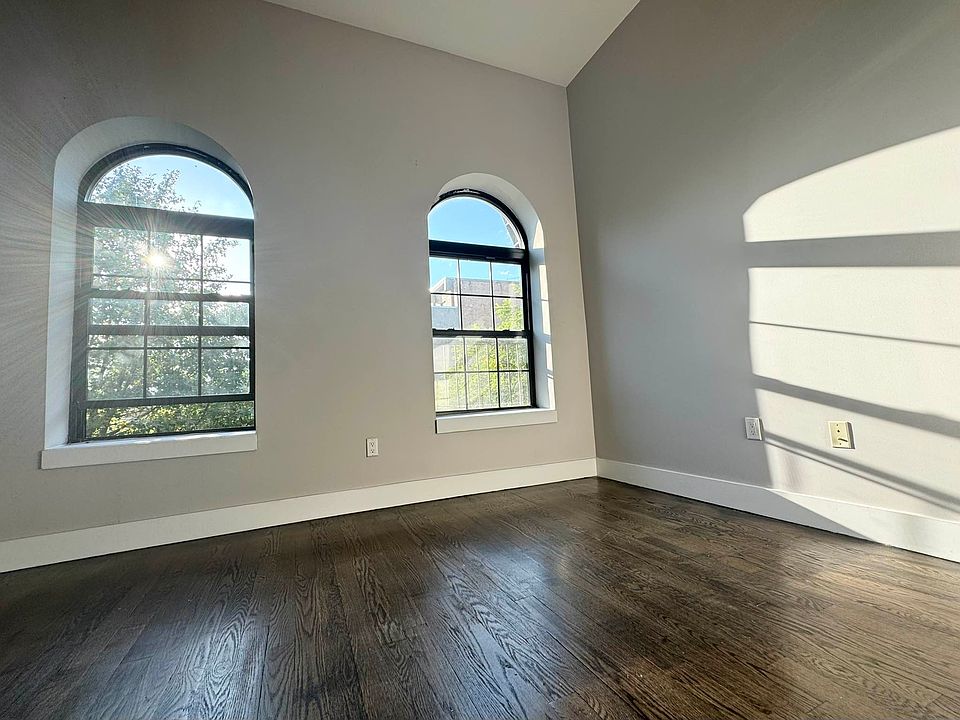1st image of 79 Stuyvesant Ave APT 3