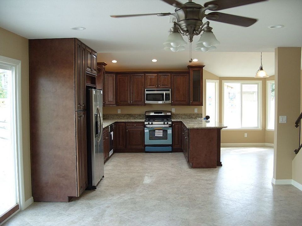 1st image of 908 Linn Ln