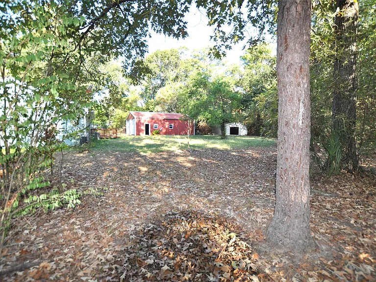 208 Blue Lake Dr — Photo 6