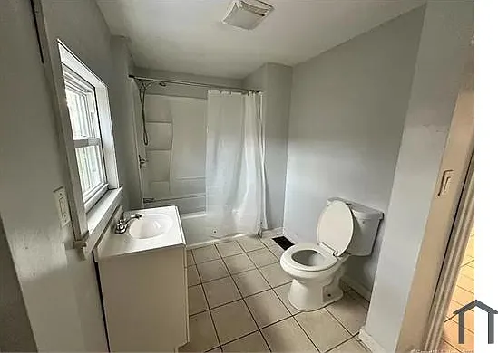 3 bed, 1800 sqft, $2,000 — Photo 4