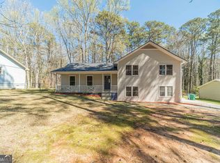 1086 Oak Rd SW, Lilburn, GA 30047