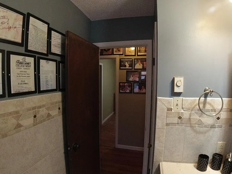 Pinebrook Dr — Photo 18