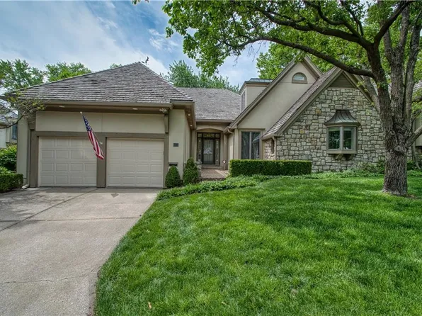 68 Le Mans Ct, Prairie Village, KS 66208