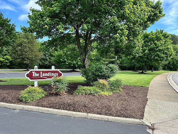 4th image of 10209 Wolfe Manor Ct Unit 812