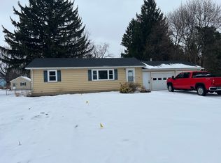 58 Harvey Ln, Spencerport, NY 14559