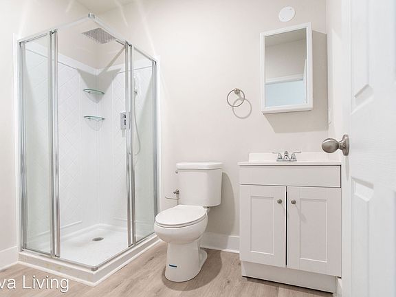 4th image of 2724 N Croskey St Floor 2