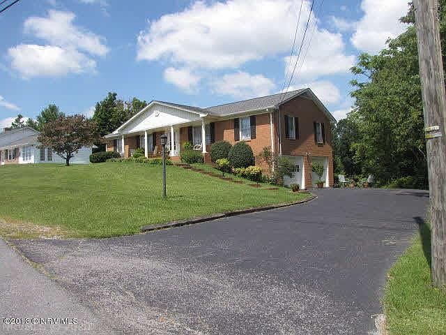 1st image of 45 Mulberry Dr