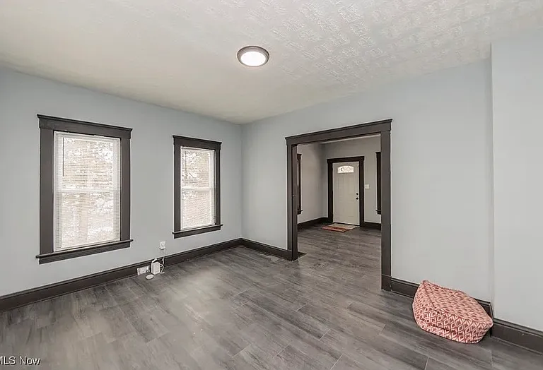 1431 Rowley Ave #1 — Photo 11