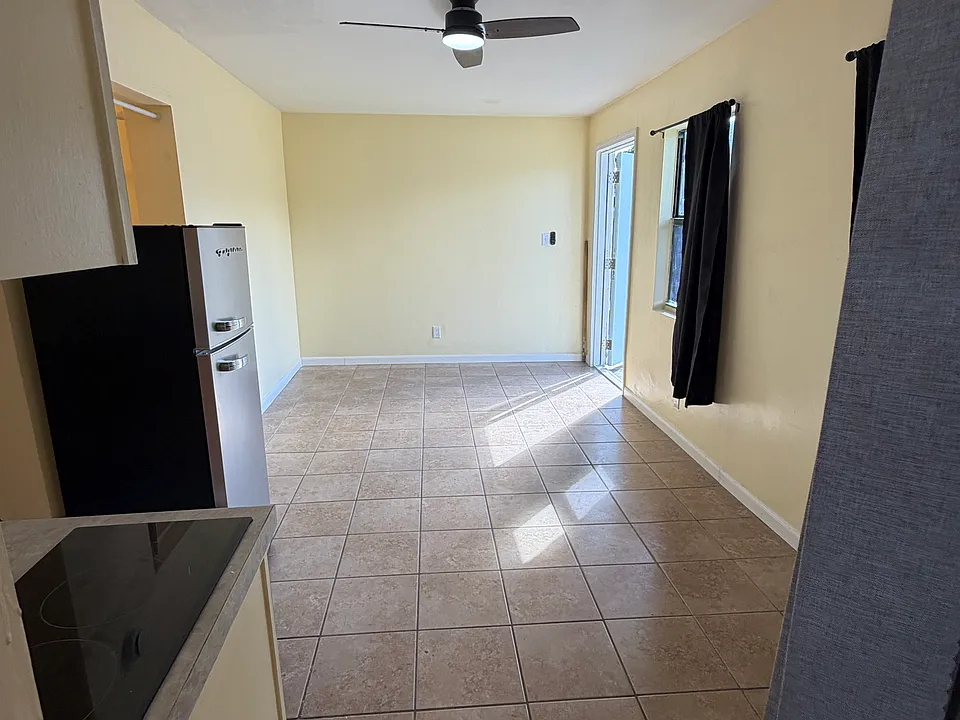 269 Silver Beach Rd #3